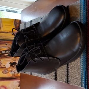 NWOT COMFORTEÜSSE BLACK Skin Leather Ankle Boot 👢 SIZE 38